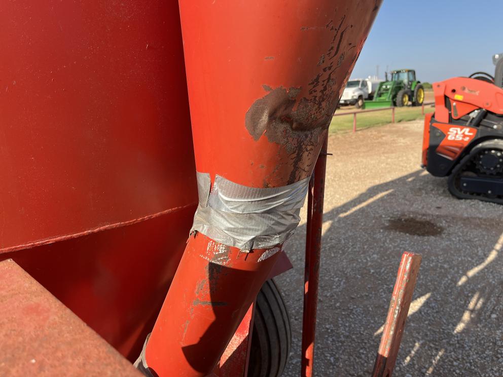Image for Massey Ferguson 1050