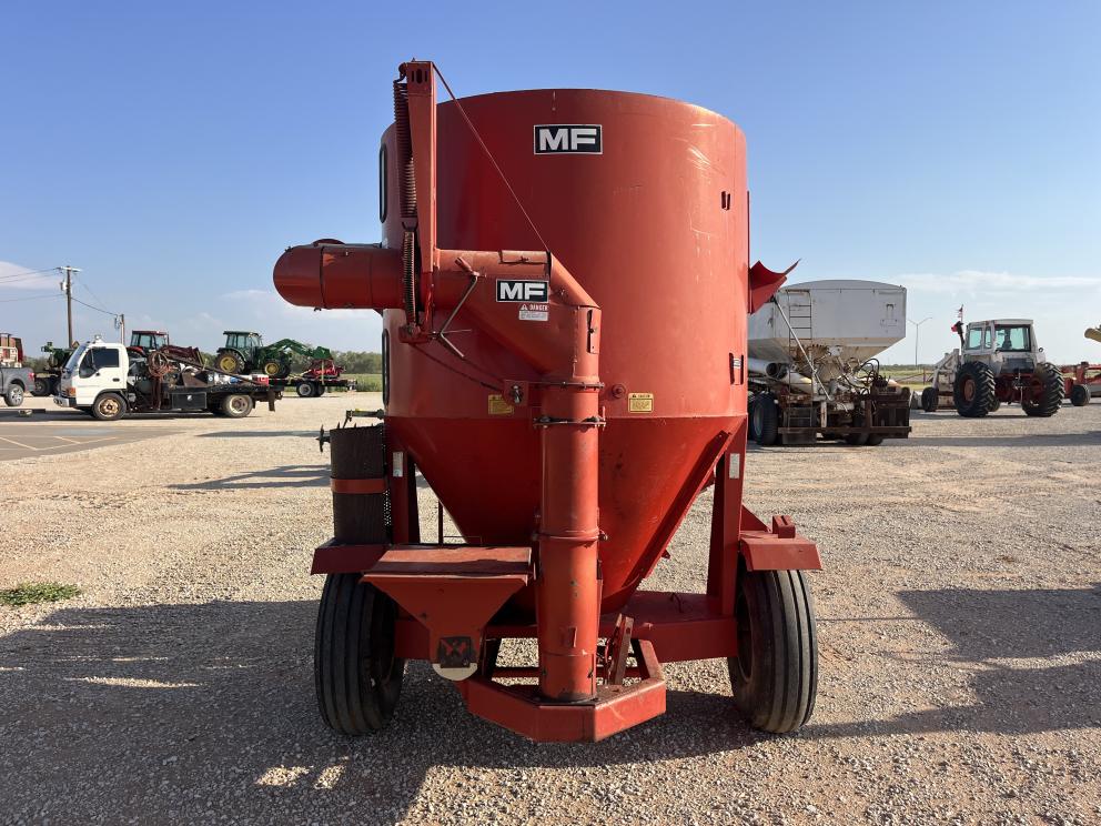 Image for Massey Ferguson 1050