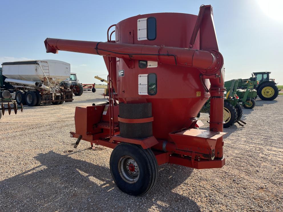 Image for Massey Ferguson 1050