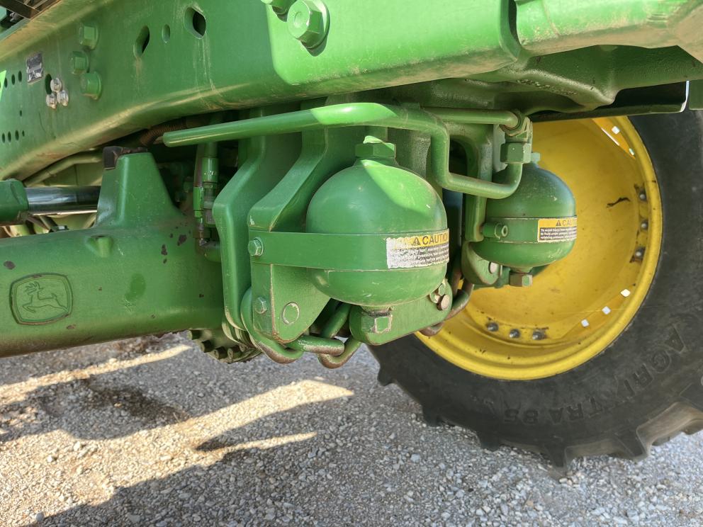 Image for 2014 John Deere 6210R