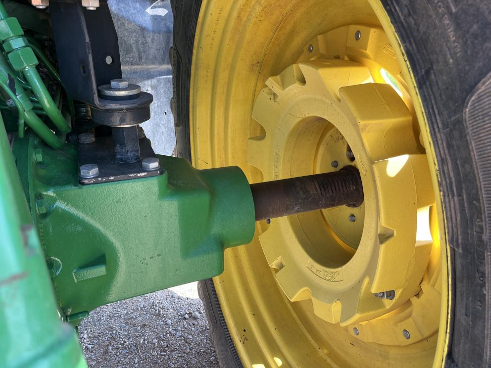 Image for 2014 John Deere 6210R