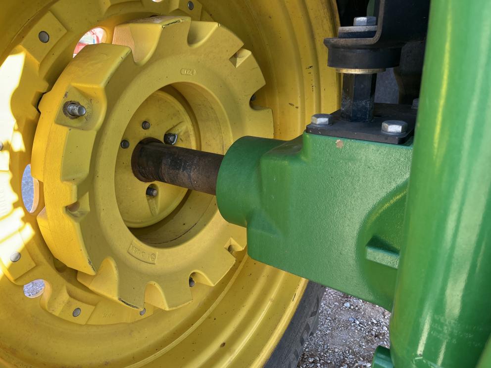 Image for 2014 John Deere 6210R