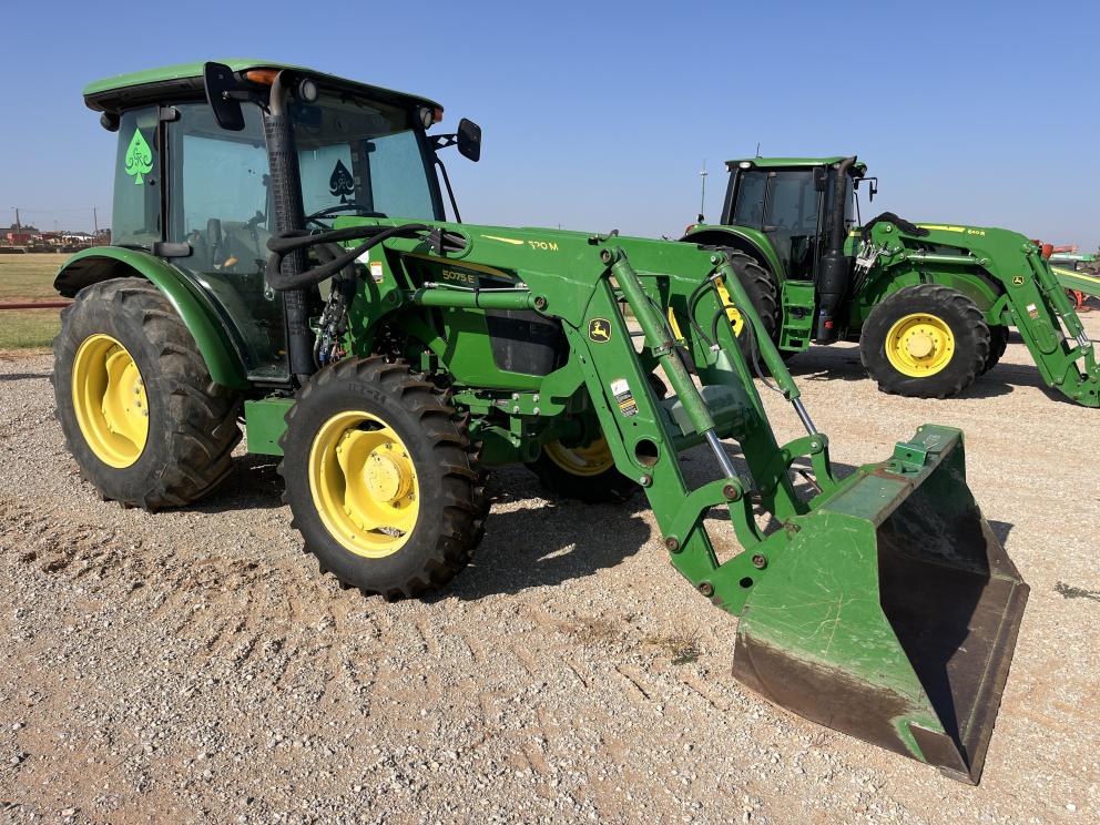 Image for 2019 John Deere 5075E