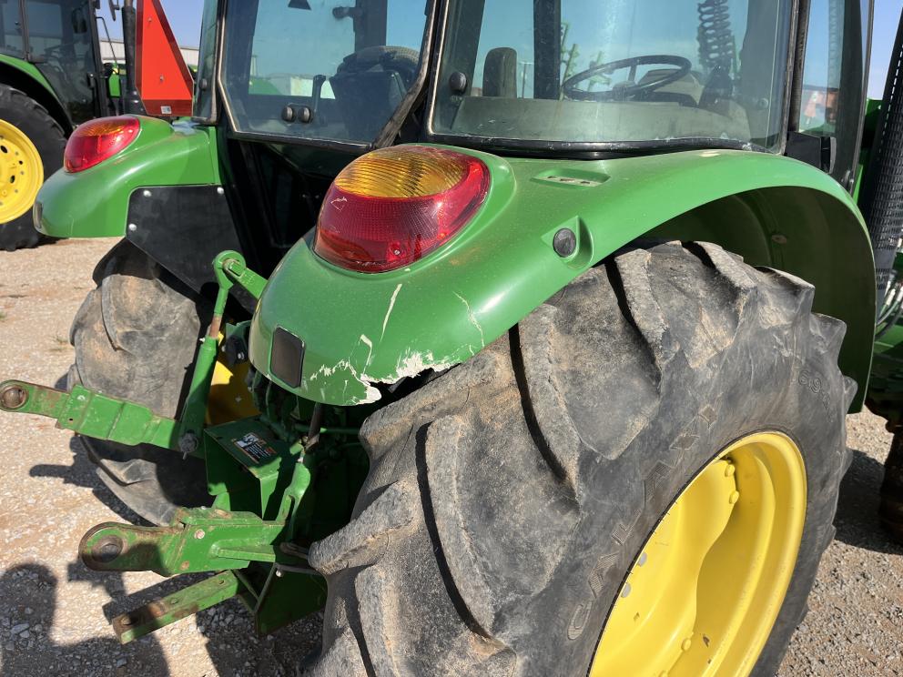 Image for 2019 John Deere 5075E