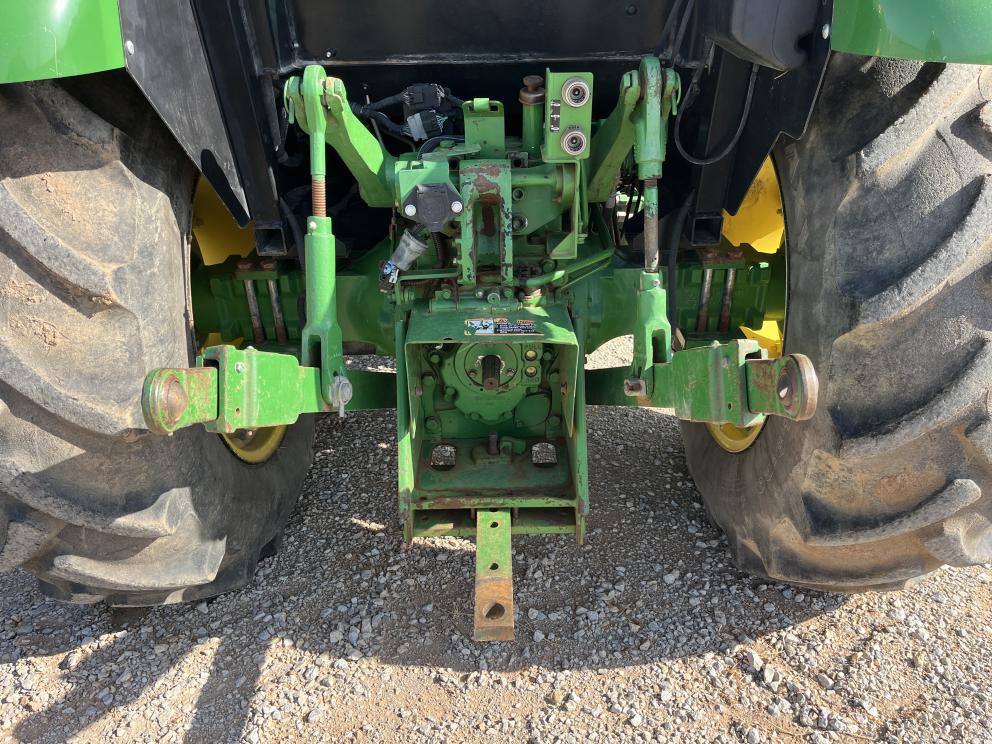 Image for 2019 John Deere 5075E
