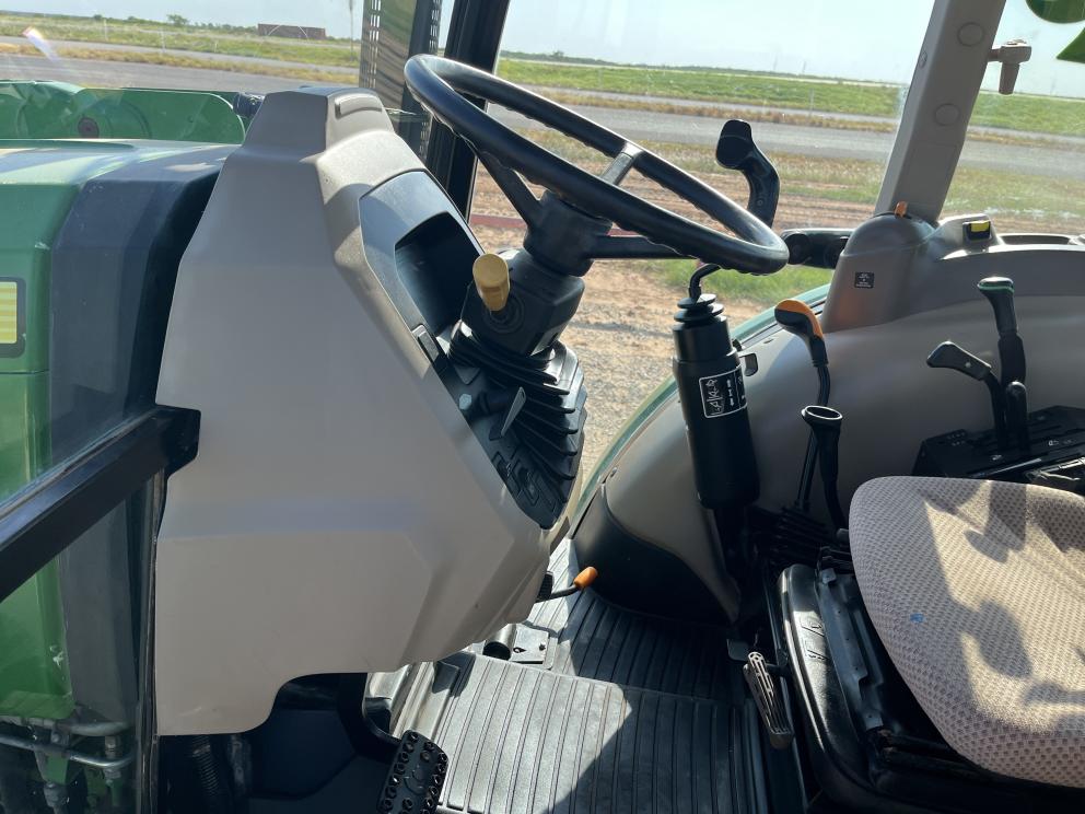 Image for 2019 John Deere 5075E