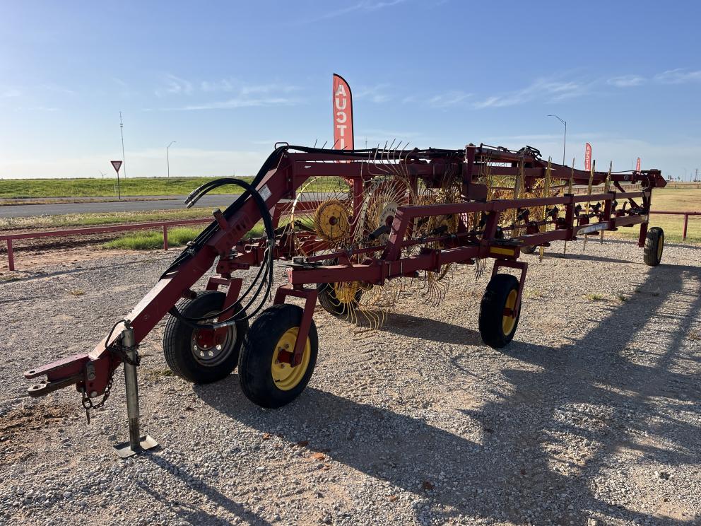 Image for 2013 New Holland HT154