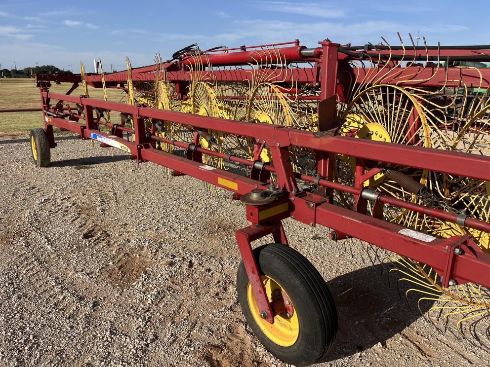 Image for 2013 New Holland HT154