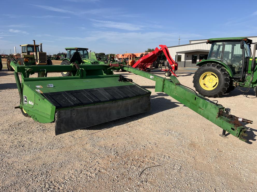 Image for 2000 John Deere 925