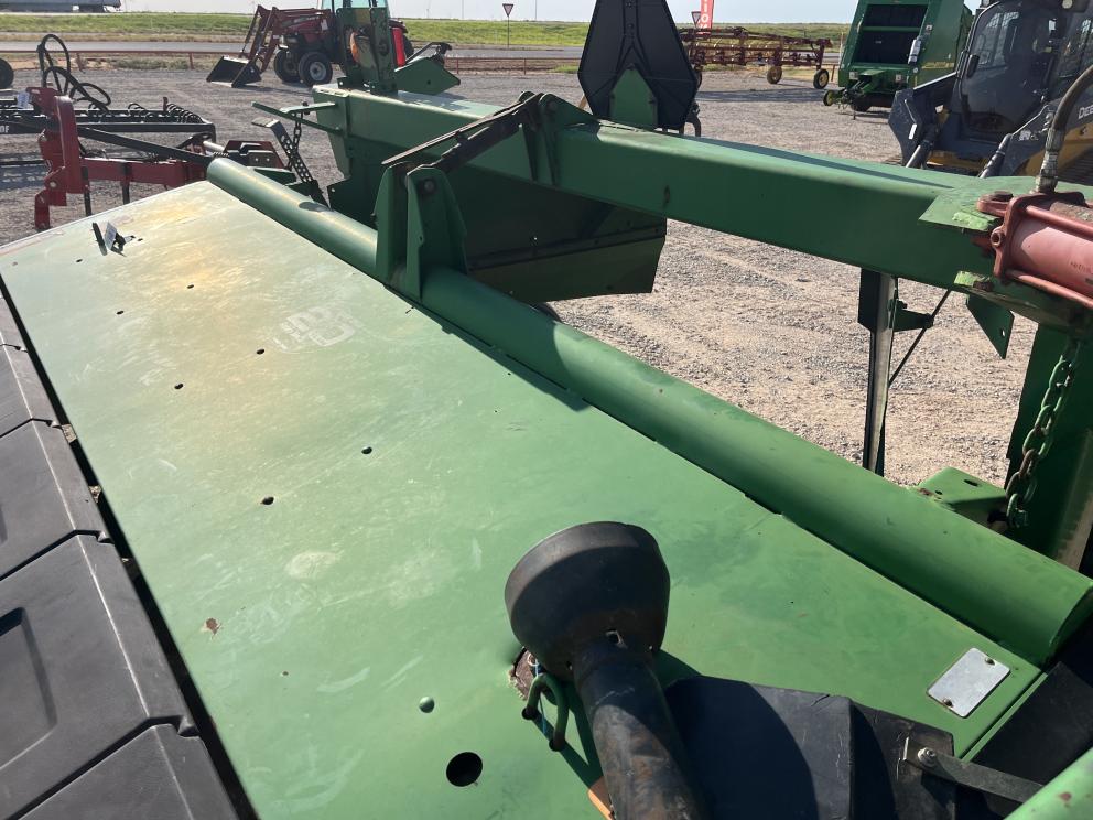 Image for 2000 John Deere 925