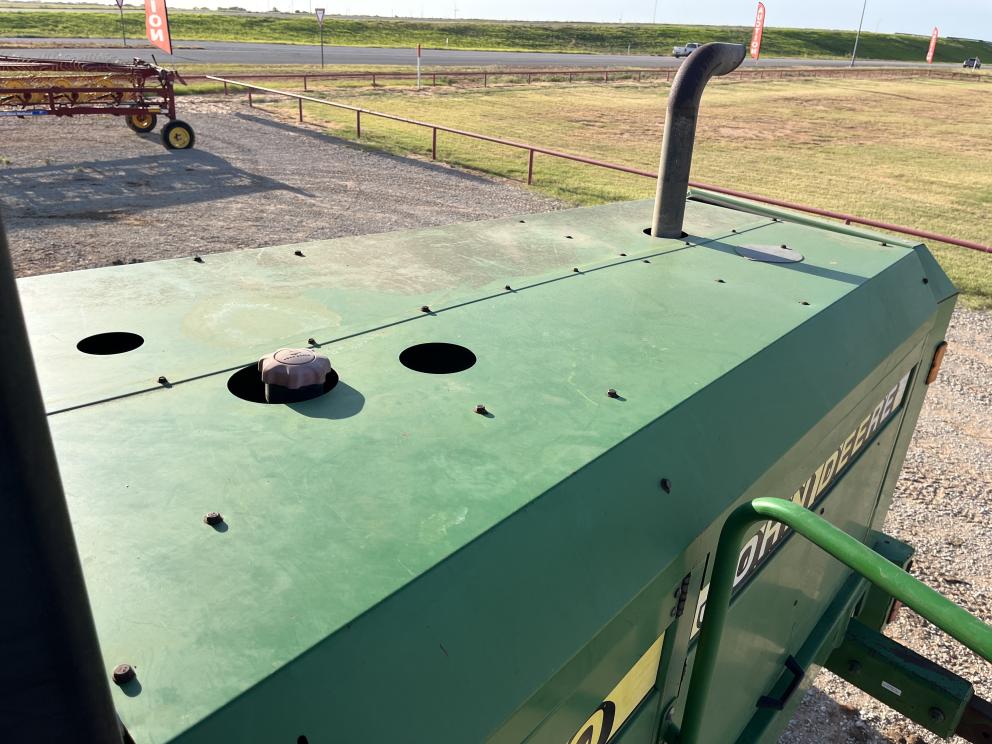 Image for 2000 John Deere 4890