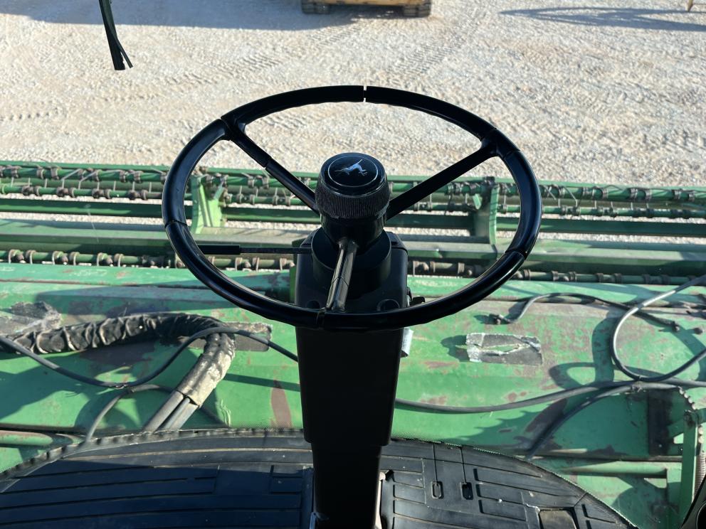 Image for 2000 John Deere 4890