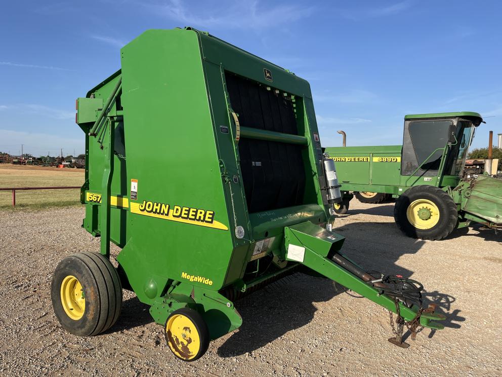 Image for 2001 John Deere 567