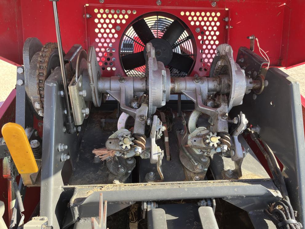 Image for 2020 Massey Ferguson 1840