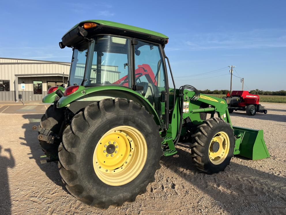 Image for 2009 John Deere 5101E