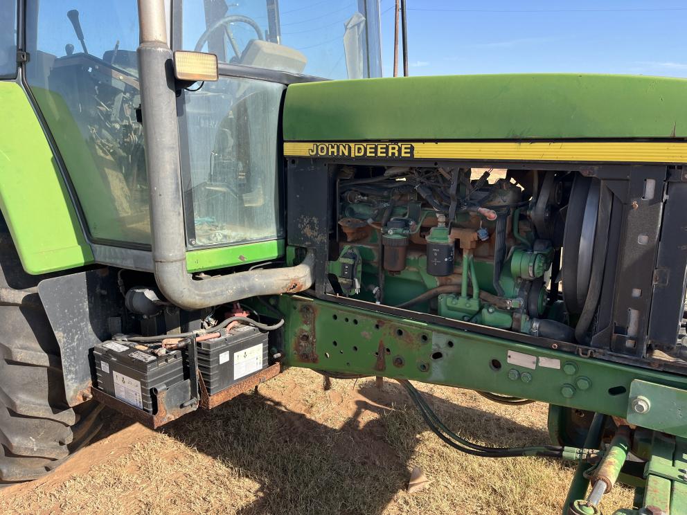 Image for 1997 John Deere 7210