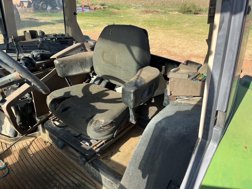 Image for 1997 John Deere 7210