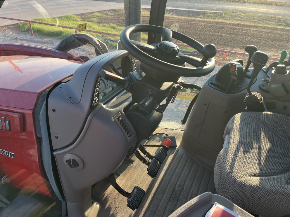 Image for 2022 Case IH Maxxum 125