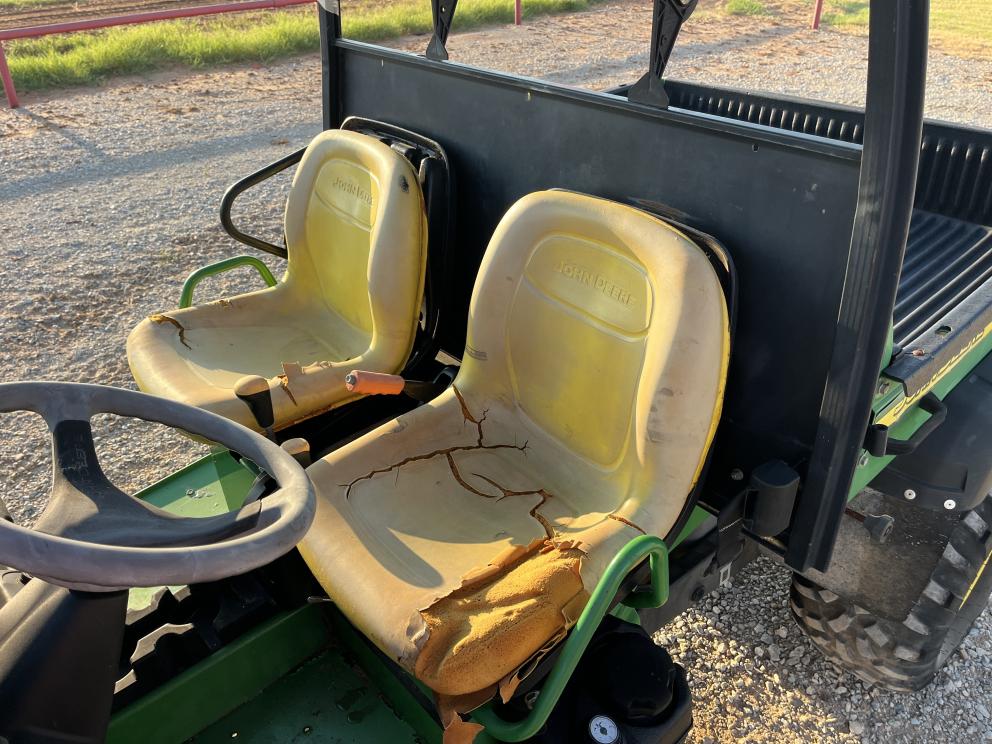 Image for 2004 John Deere Gator HPX