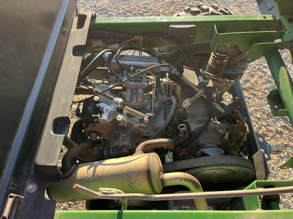 Image for 2004 John Deere Gator HPX