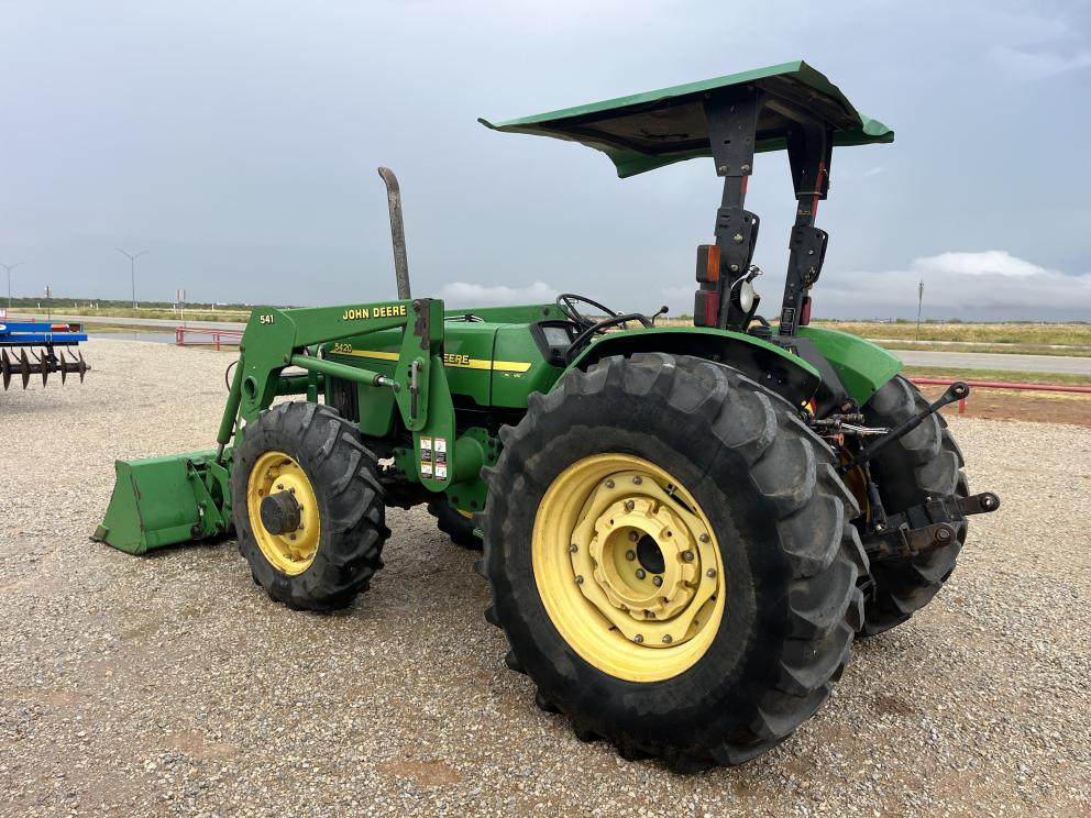 Image for 2004 John Deere 5420