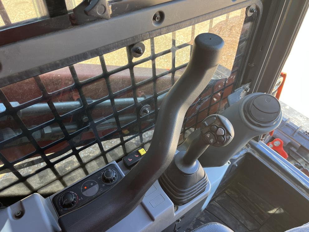 Image for 2023 Kubota SVL75-3