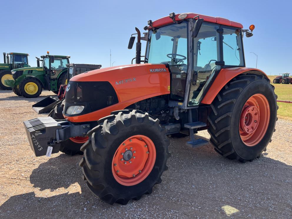 Image for 2010 Kubota M135X