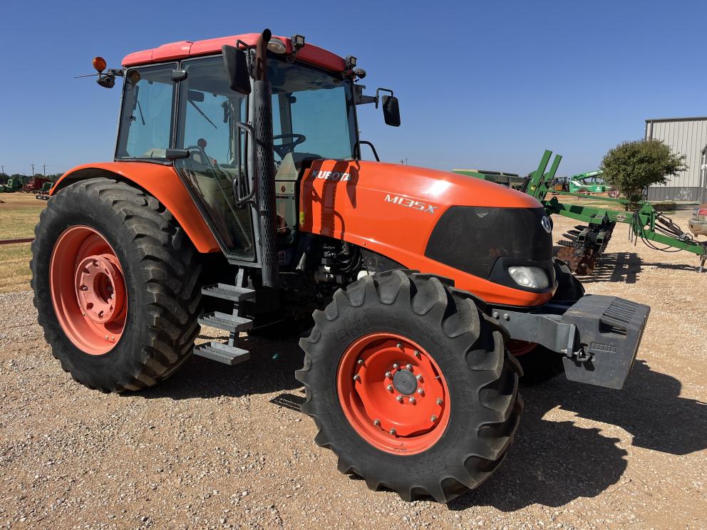 Image for 2010 Kubota M135X
