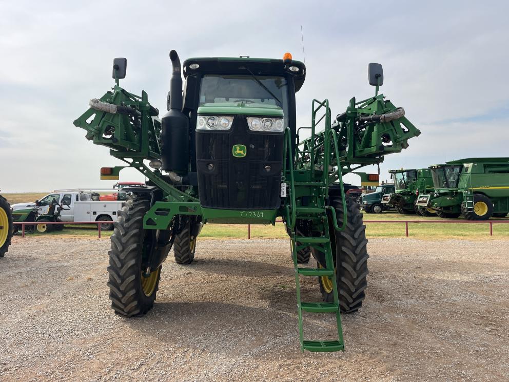 Image for 2017 John Deere R4030