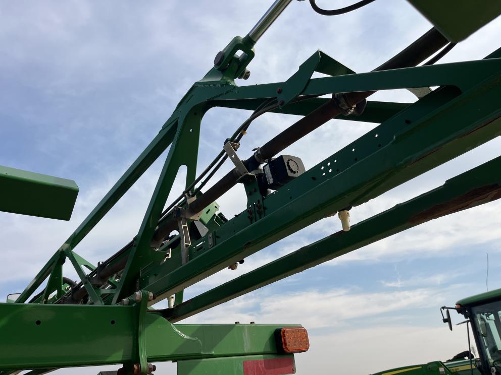Image for 2017 John Deere R4030