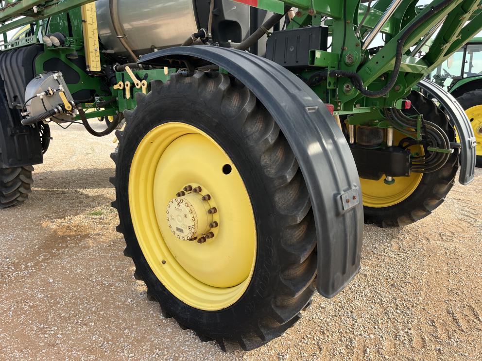 Image for 2017 John Deere R4030