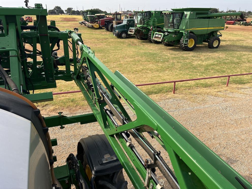 Image for 2017 John Deere R4030
