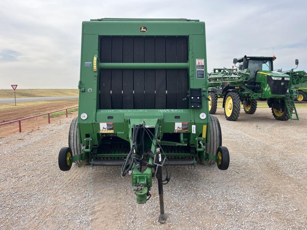 Image for 2015 John Deere 569