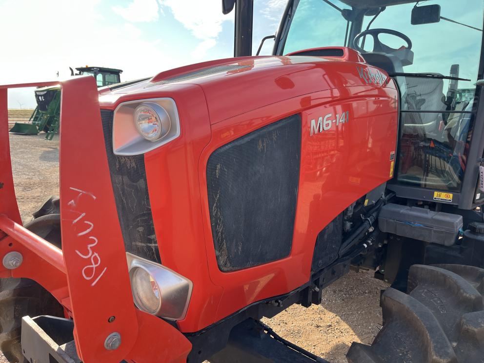 Image for 2022 Kubota M6-141