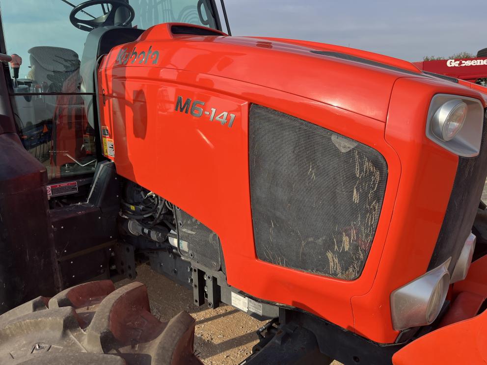 Image for 2022 Kubota M6-141