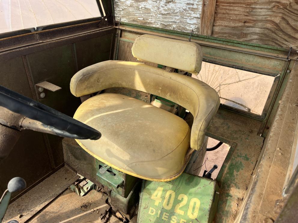 Image for 1965 John Deere 4020