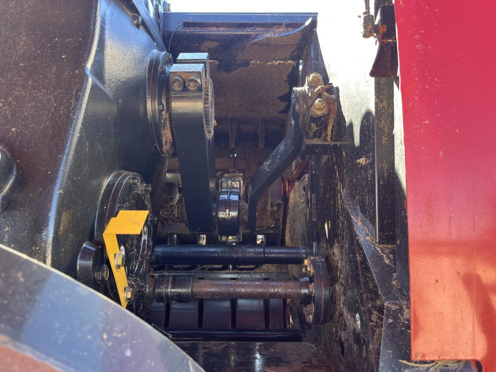 Image for 2011 Case IH LB433
