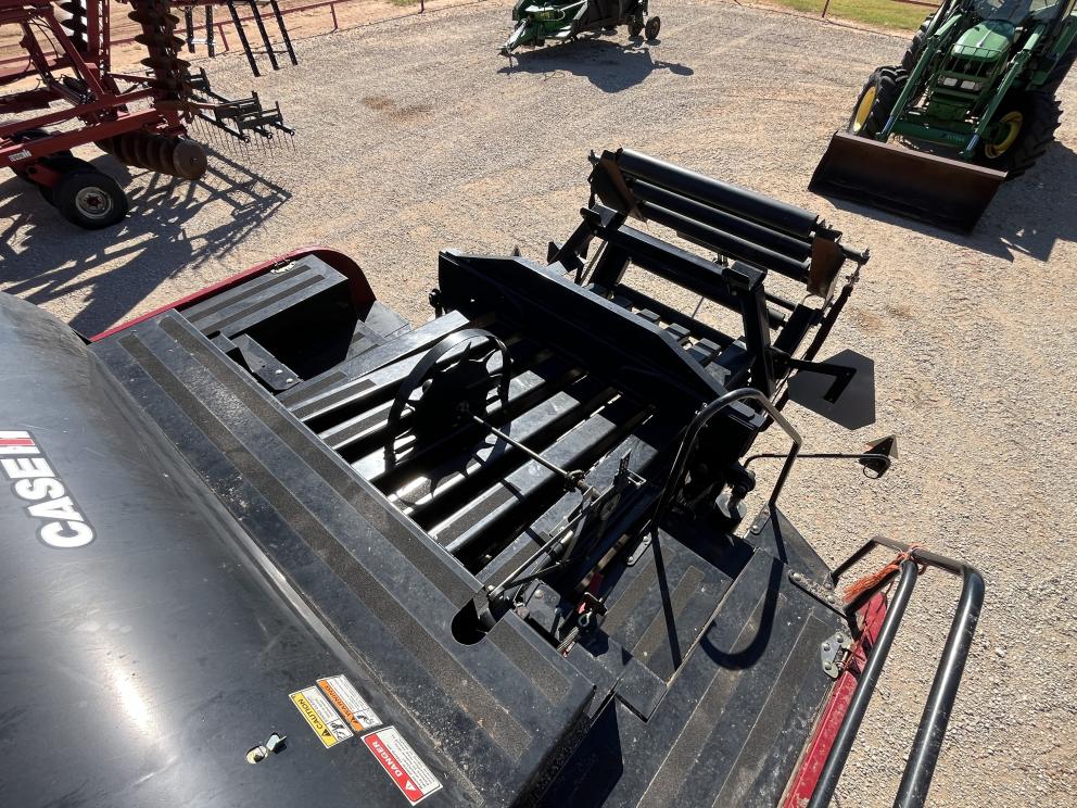 Image for 2011 Case IH LB433