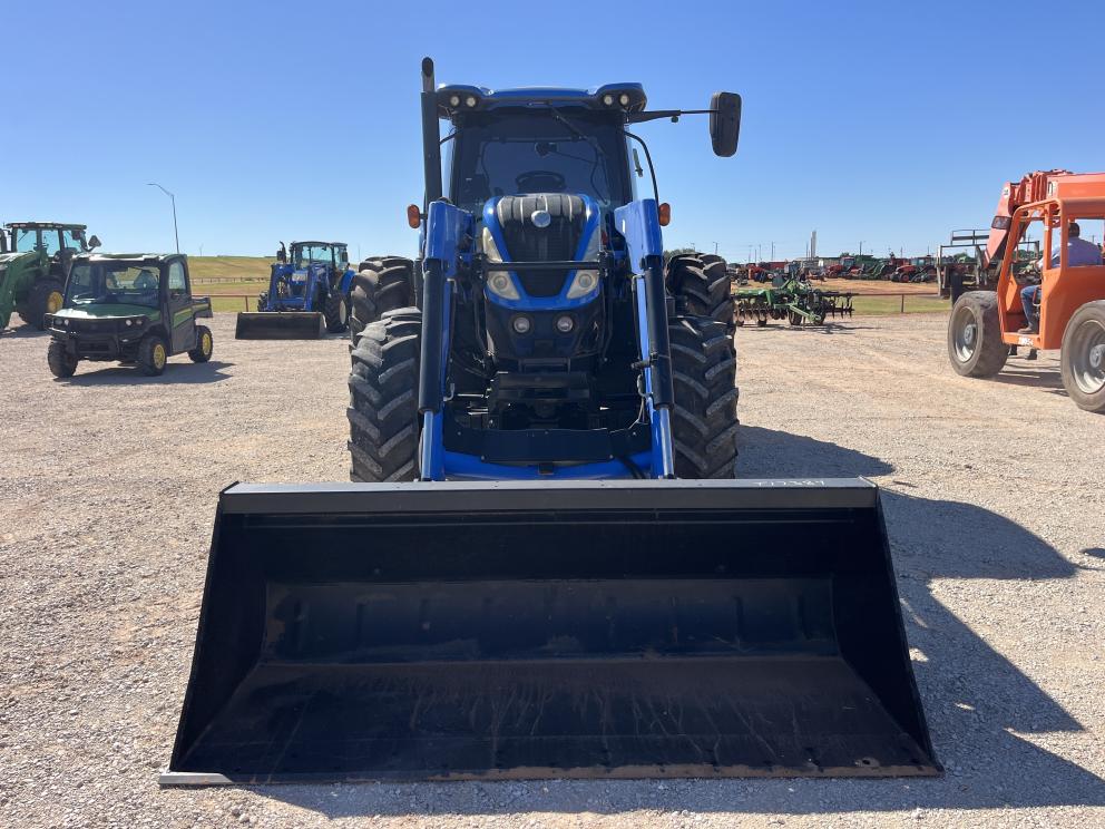 Image for 2016 New Holland T7.210