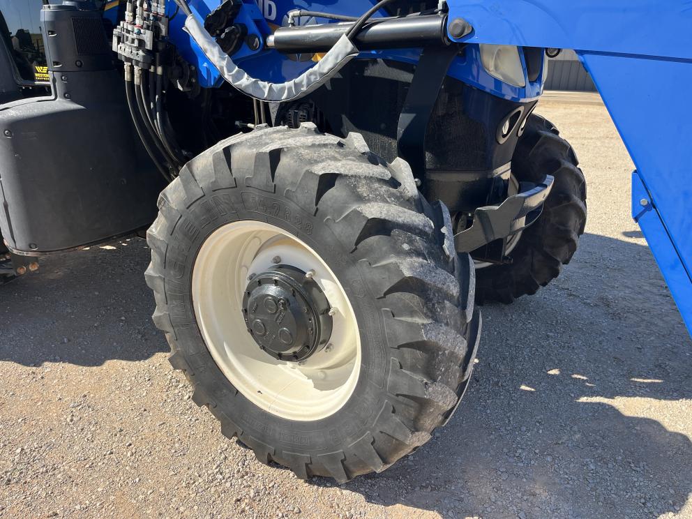 Image for 2016 New Holland T7.210