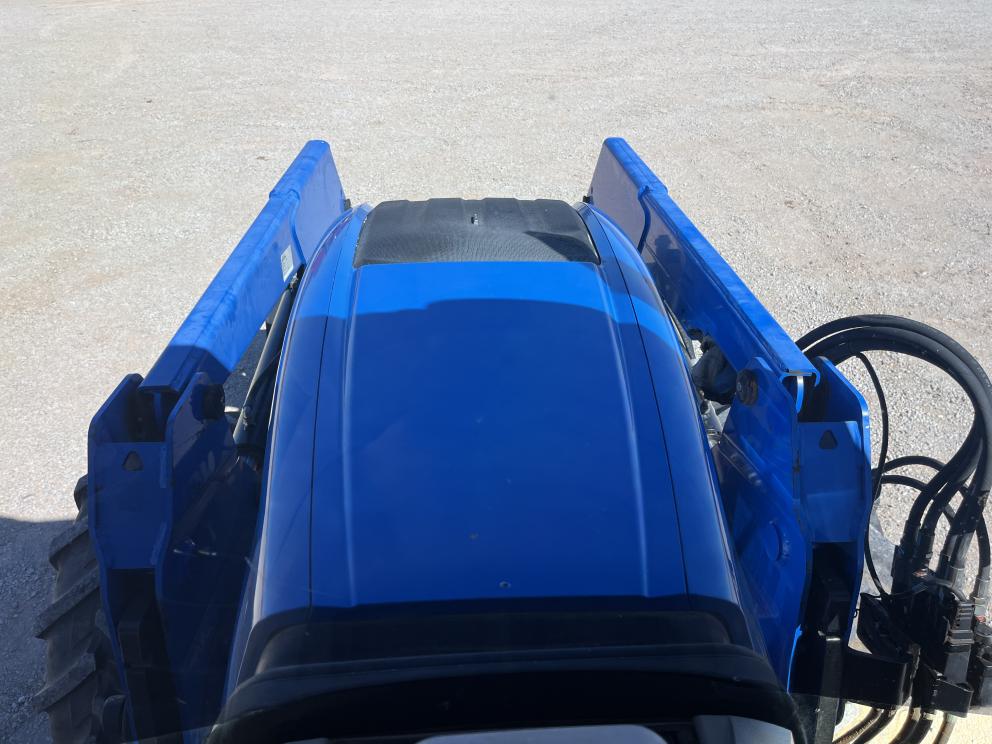 Image for 2016 New Holland T7.210