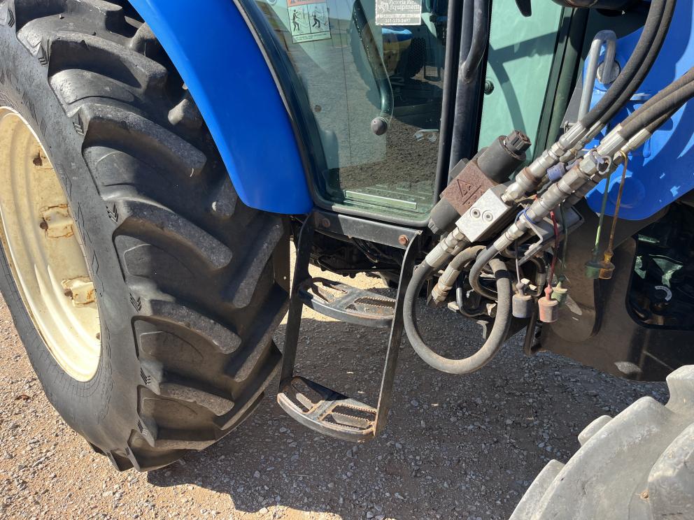 Image for 2015 New Holland T4.115
