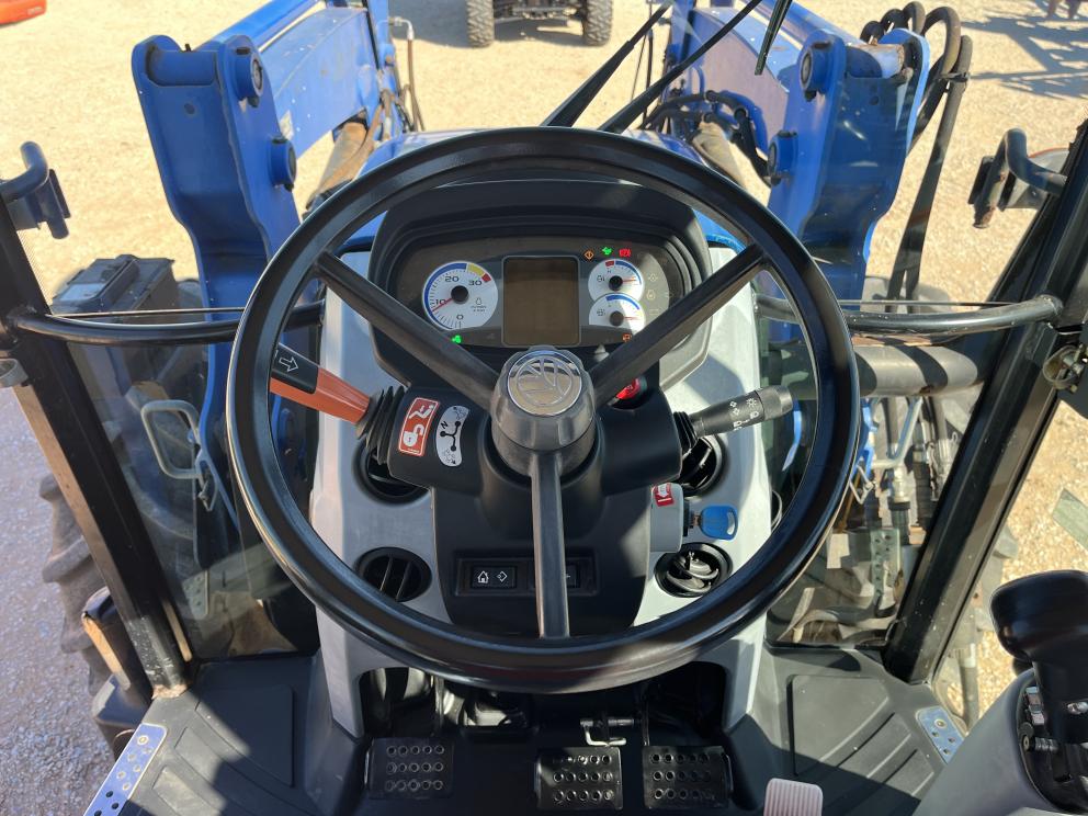 Image for 2015 New Holland T4.115