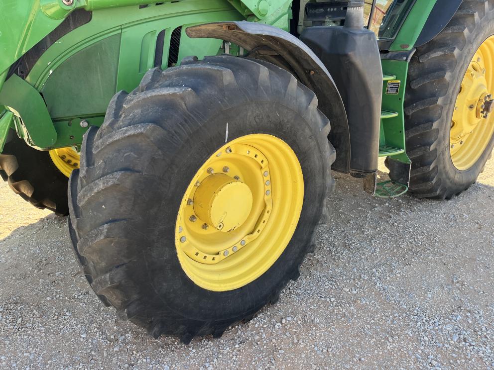 Image for 2013 John Deere 6170R