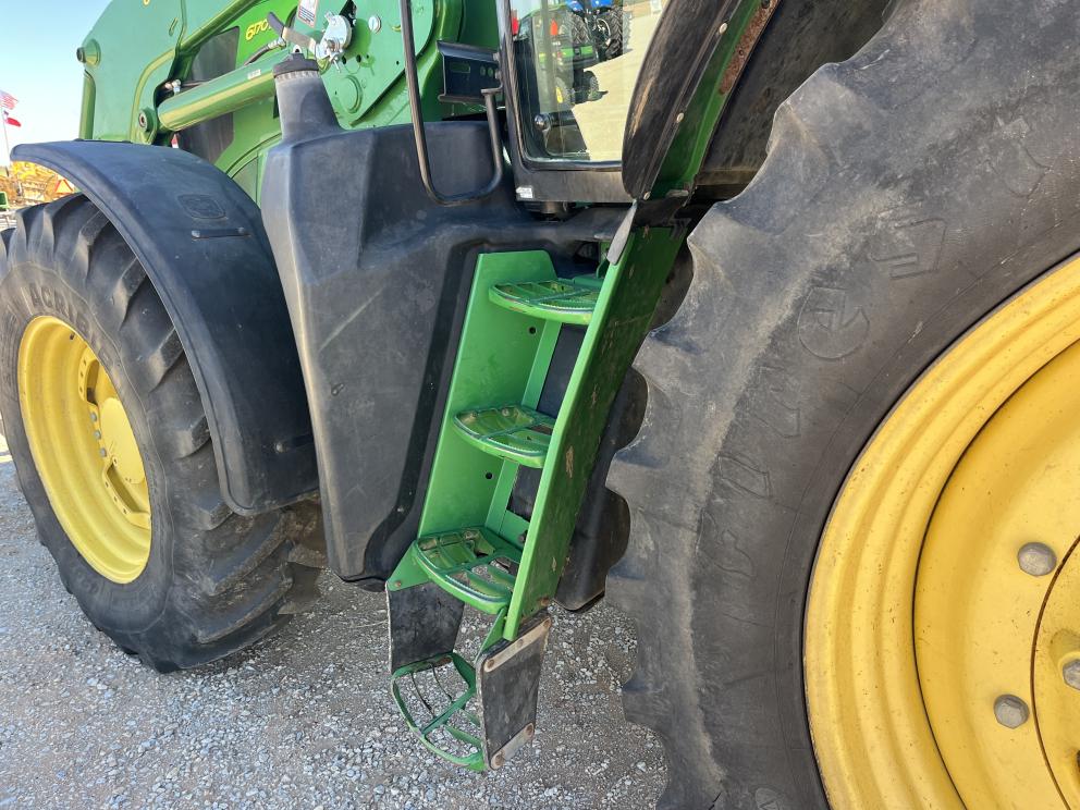 Image for 2013 John Deere 6170R