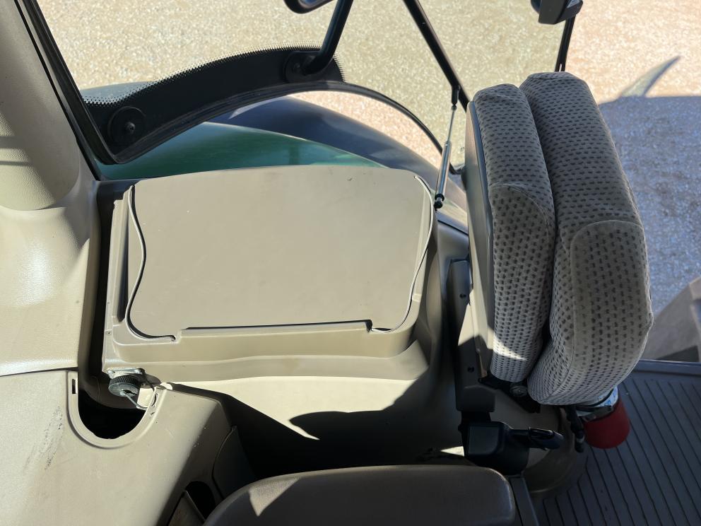 Image for 2013 John Deere 6170R