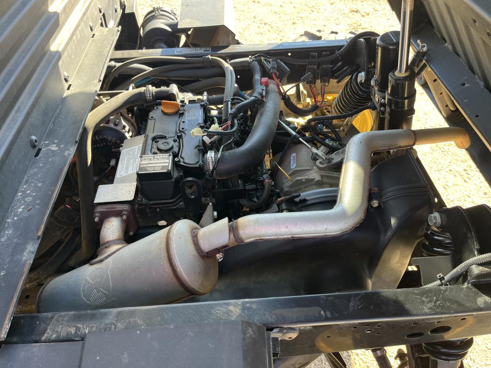 Image for 2018 John Deere Gator XUV 865R
