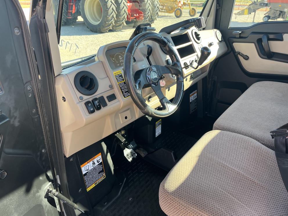 Image for 2018 John Deere Gator XUV 865R