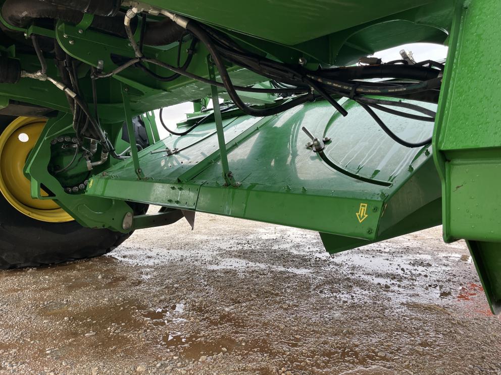 Image for 2022 John Deere W235R