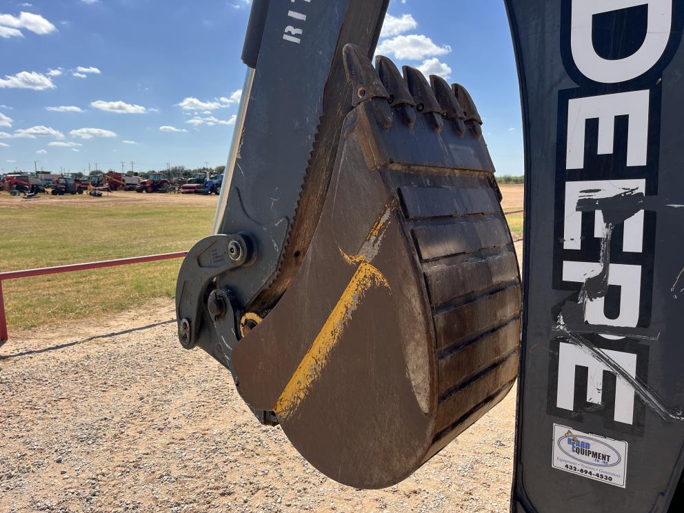 Image for 2019 Deere 310SL
